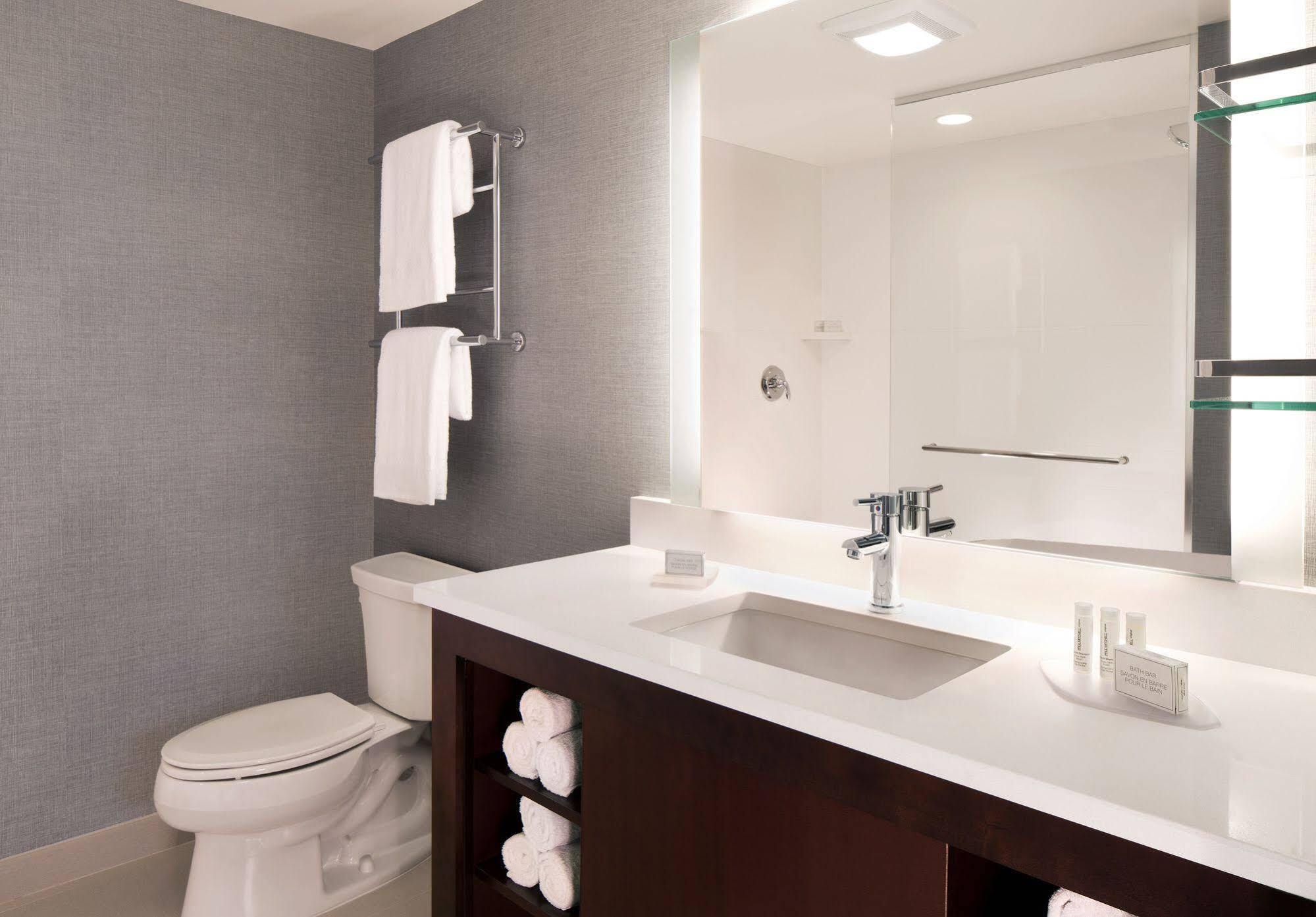 Residence Inn By Marriott Baltimore At The Johns Hopkins Medical Campus Esterno foto